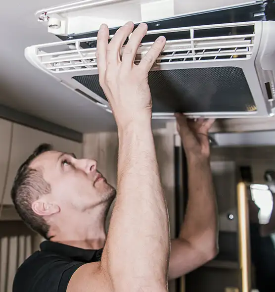  Professional Licensed And Insured Cleaners in Lee's Summit, MO